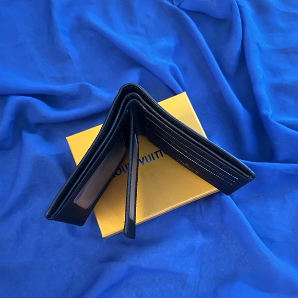 Luxury Men’s Wallet💎 Perfect 🤩 Gift 🎁 - Picture 3 of 3